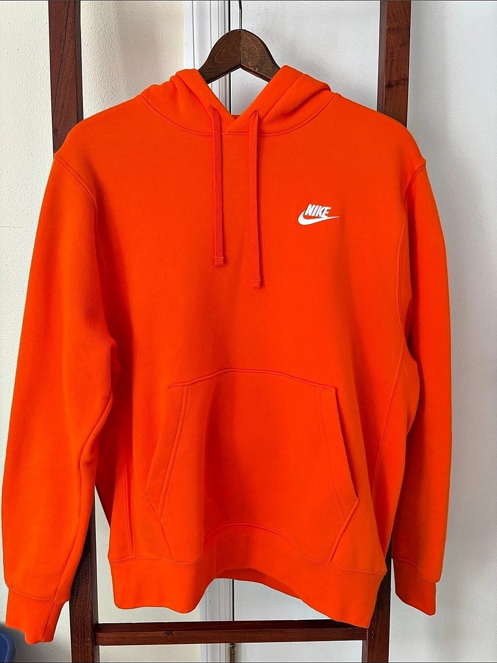 Nike Sportswear Club Fleece Pullover Hoodie Orange Medium